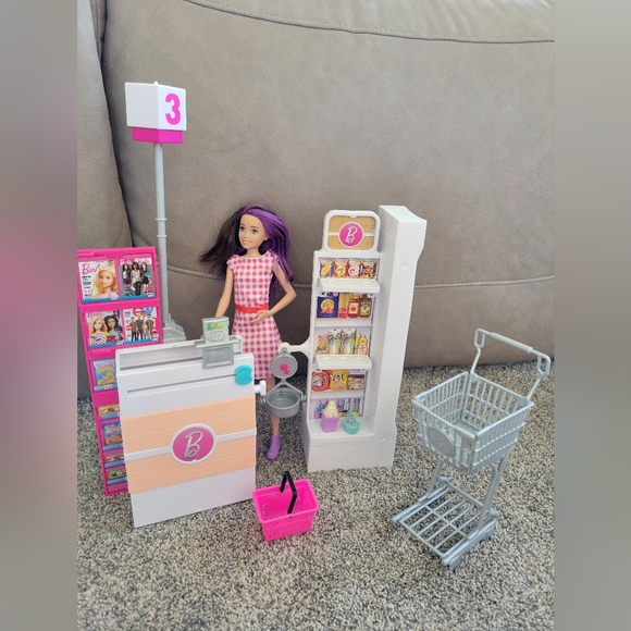 Barbie and barbie grocery store items - Picture 1 of 5